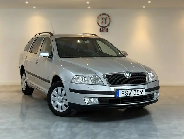 Skoda Octavia Kombi 2.0 FSI 150HK AUTOMAT DRAGKROK NYSERVAD NYBES