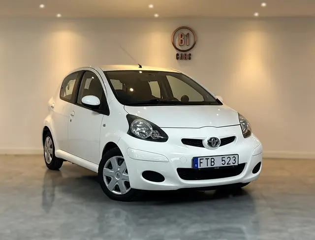 Toyota Aygo 5-dörrar 1.0 VVT-i MultiMode 68HK LÅGMIL AC AUTOMAT
