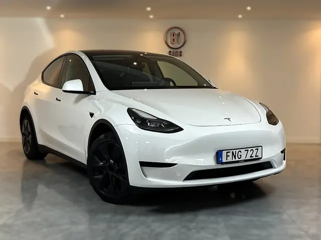 Tesla Model Y Long Range RWD Long Range VÄRMARE SKINN PANO SVENSKSÅLD